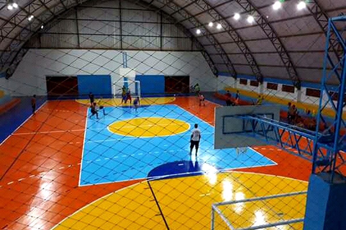 Quadra poliesportiva